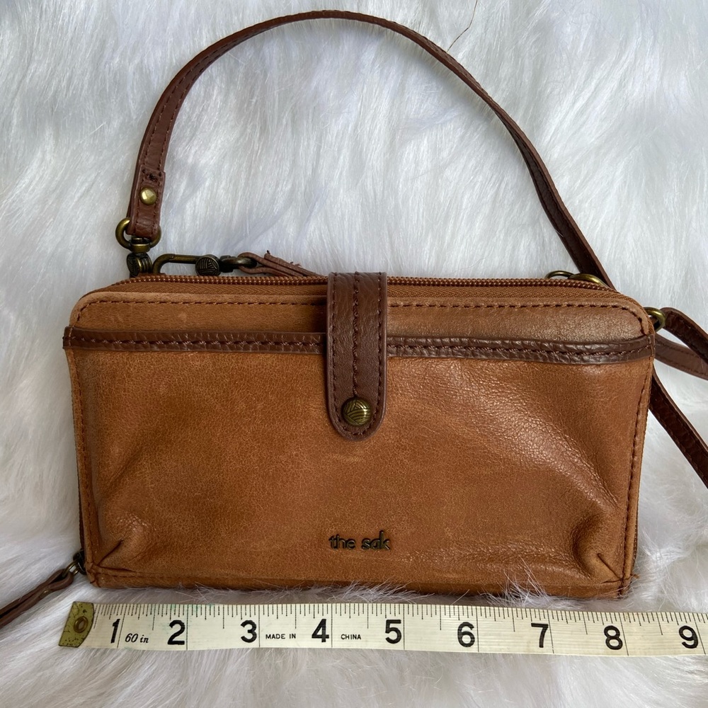 Sakroots Wallet Crossbody Purse Brown
